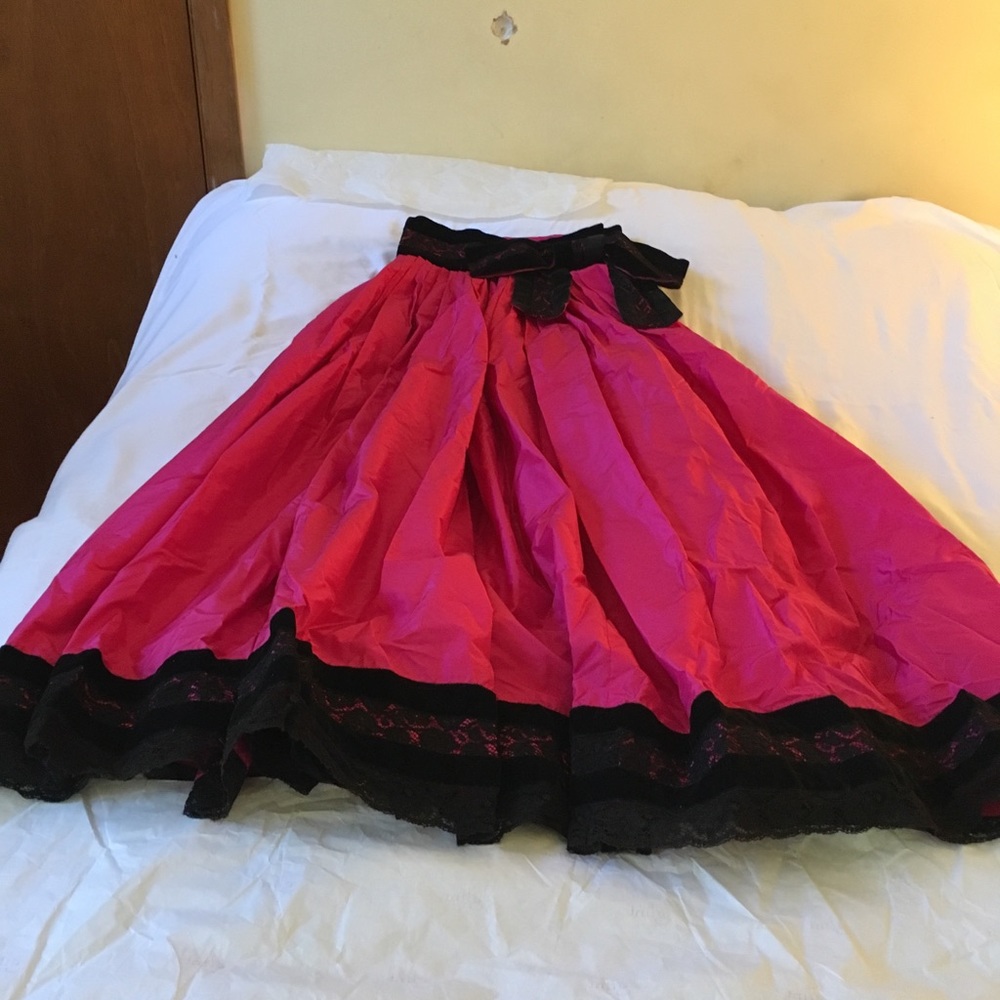 Vintage Oscar De La Renta Midi Skirt